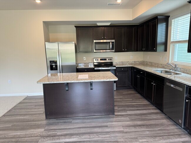 Building Photo - 549 Campbell Ridge Pl
