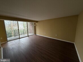 Building Photo - 1403 Northgate Square