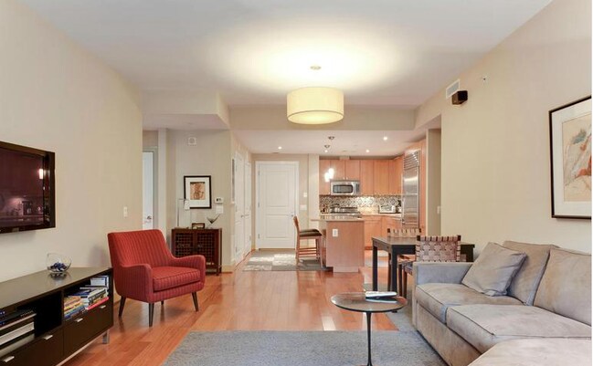 Building Photo - 2425 L St NW