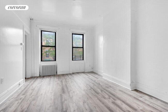 Foto del edificio - 1533 Greene Ave