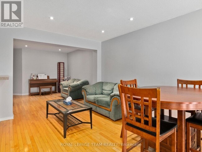 Building Photo - 185 Deercroft Ave