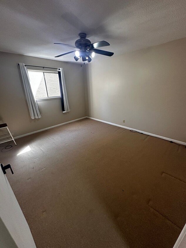 Foto del edificio - 2811 Pembroke Ln