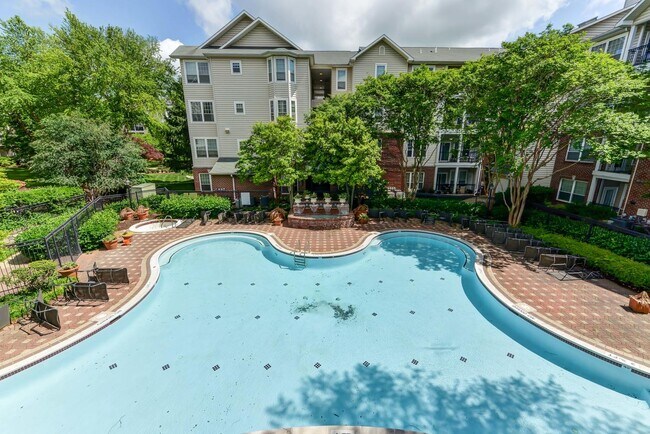 Building Photo - 1530 Spring Gate Dr.