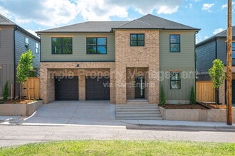 Building Photo - 4017 N Indiana Ave
