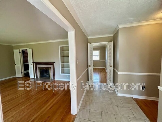 Building Photo - 5106 Radnor Rd