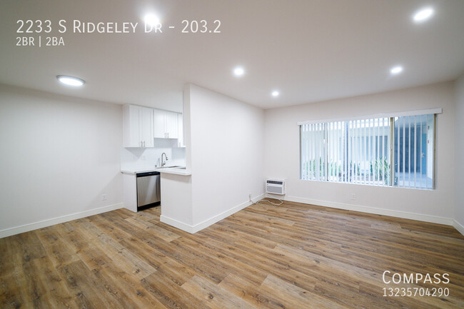 Foto del edificio - Shiny and NEW! Newly Reno'd 940 Sqft 2 Bed...