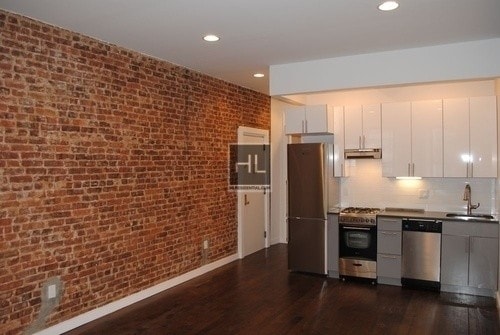 Building Photo - 1486 Bedford Ave