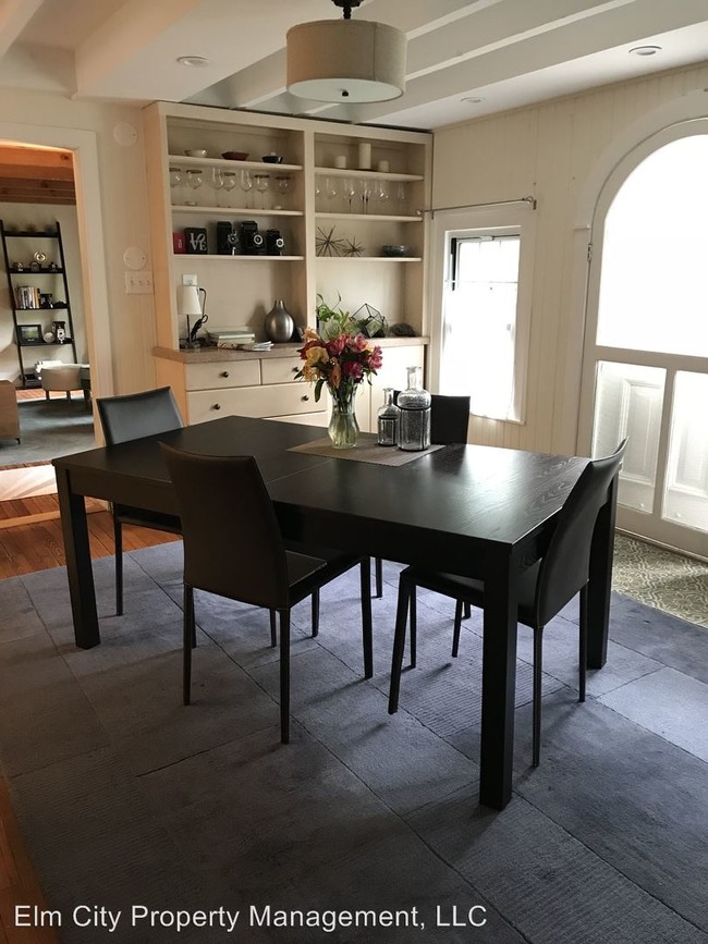 Foto del edificio - 4 br, 2 bath House - 1000 Black Rock Rd
