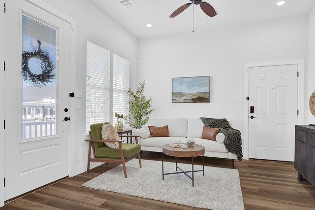 Building Photo - 38634 Spur 149 Rd