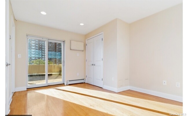 Foto del edificio - 1002 E 35th St