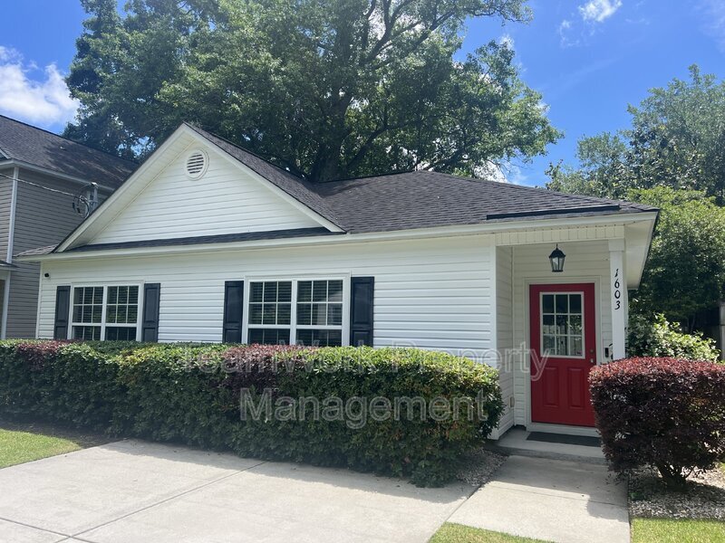 Primary Photo - 1603 Pinecrest Rd