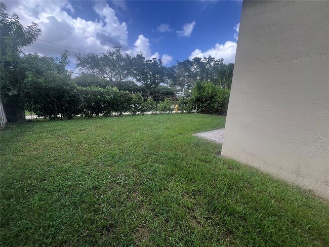 Building Photo - 14909 SW 50th Ct