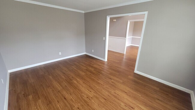 Photo - 5 Bed, 3 Bath Home Available in Greer