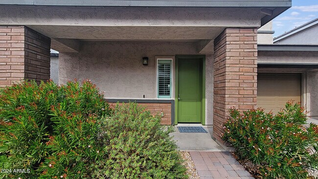 Foto del edificio - 15845 N 74th Ln