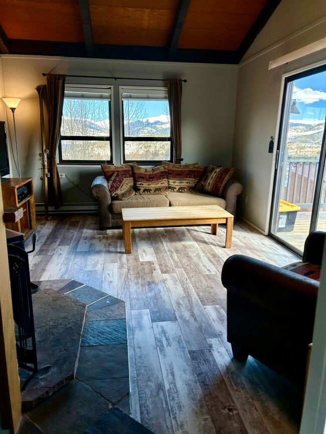 Foto del edificio - 809 Ryan Gulch Rd