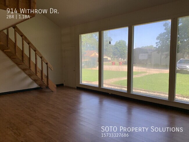 Foto del edificio - 914 Withrow Dr