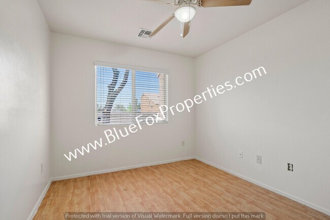 Building Photo - 8784 N Western Red Cedar Dr