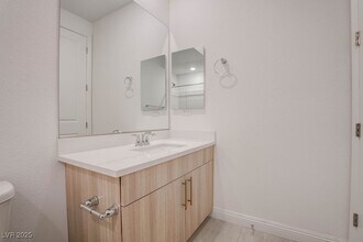 Building Photo - 230 Carmel Sky St