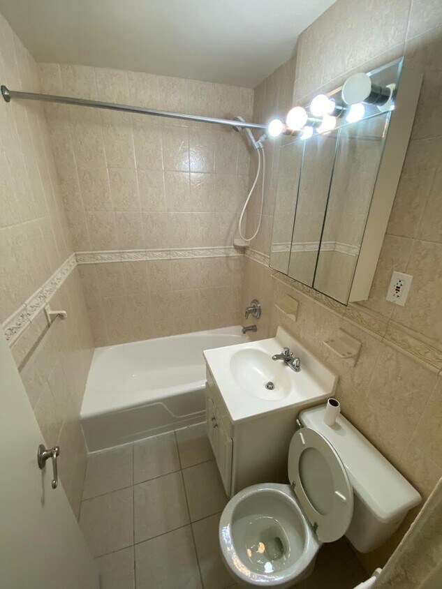 Foto del edificio - 8633 21st Ave