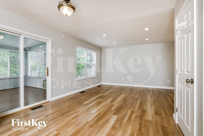 Foto del edificio - 1141 Ashford Pl Dr