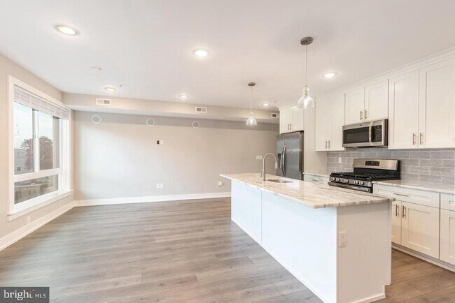 Foto del edificio - 1523 N Stillman St