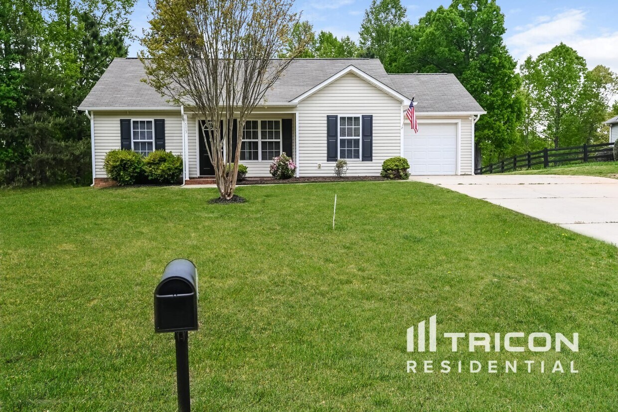 113 E Panther Creek Road Troutman NC House Rental in Troutman, NC