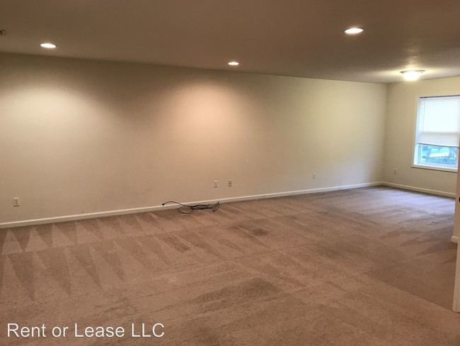 Building Photo - 3 br, 2 bath House - 520 North Pitner Road