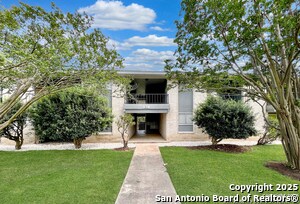 Building Photo - 311 E San Antonio Ave