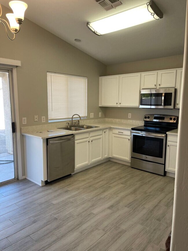 Foto del edificio - COMING SOON! Gorgeous Remodeled Home in El Mirage
