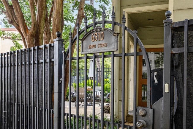 Photo - 6310 Arnot St Apartment