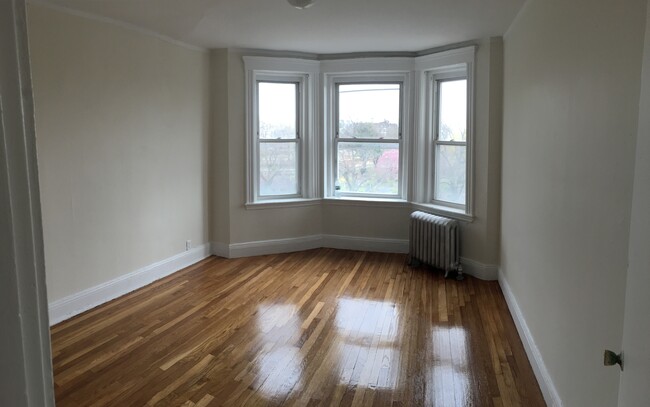 Building Photo - 1109 Boylston St
