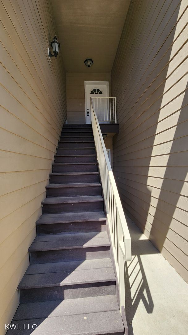 Building Photo - 2 br, 2 bath House - 848 N Chase Rd #203