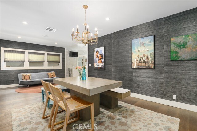 Foto del edificio - 1633 N Beverly Dr