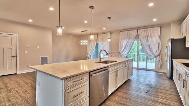 Building Photo - 2557 Pete Dye Dr