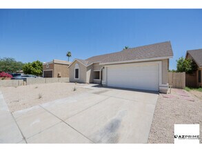 Building Photo - 6871 N 78th Ave
