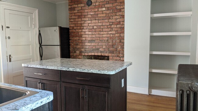 Kitchen - 329 Madison Ave