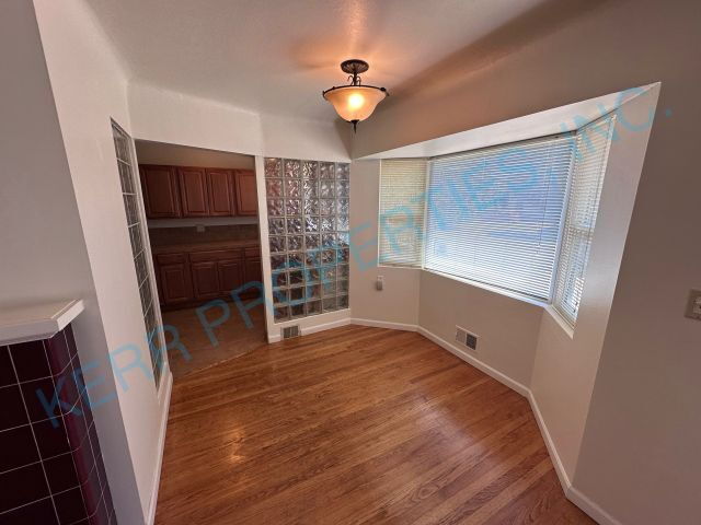 Foto del edificio - Charming 2-Bed Retreat in Prime Portland L...