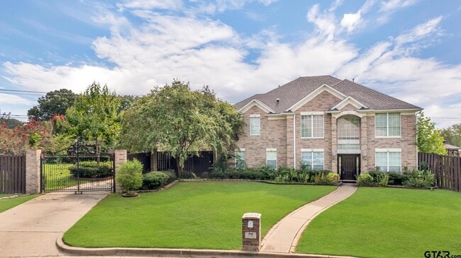 Building Photo - 5718 Gloucester Dr