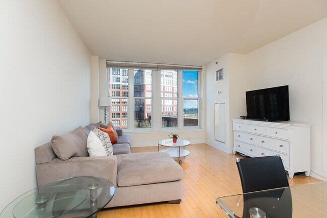 Foto del edificio - 1125 Maxwell Ln