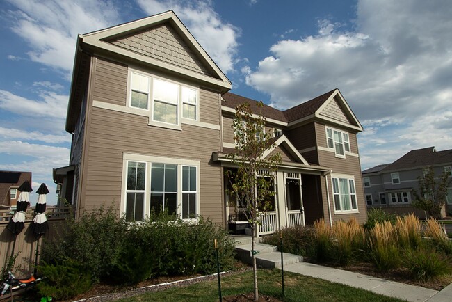 Foto del edificio - 4 Bedroom, 3 Bath Townhouse In Erie, CO!! ...