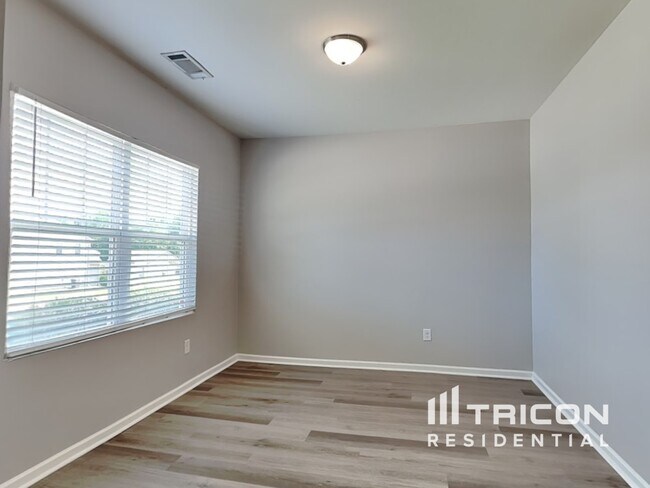 Foto del edificio - 1017 Hudson Ct