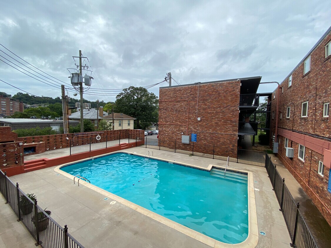 Foto principal - 2990 Rhodes Cir S