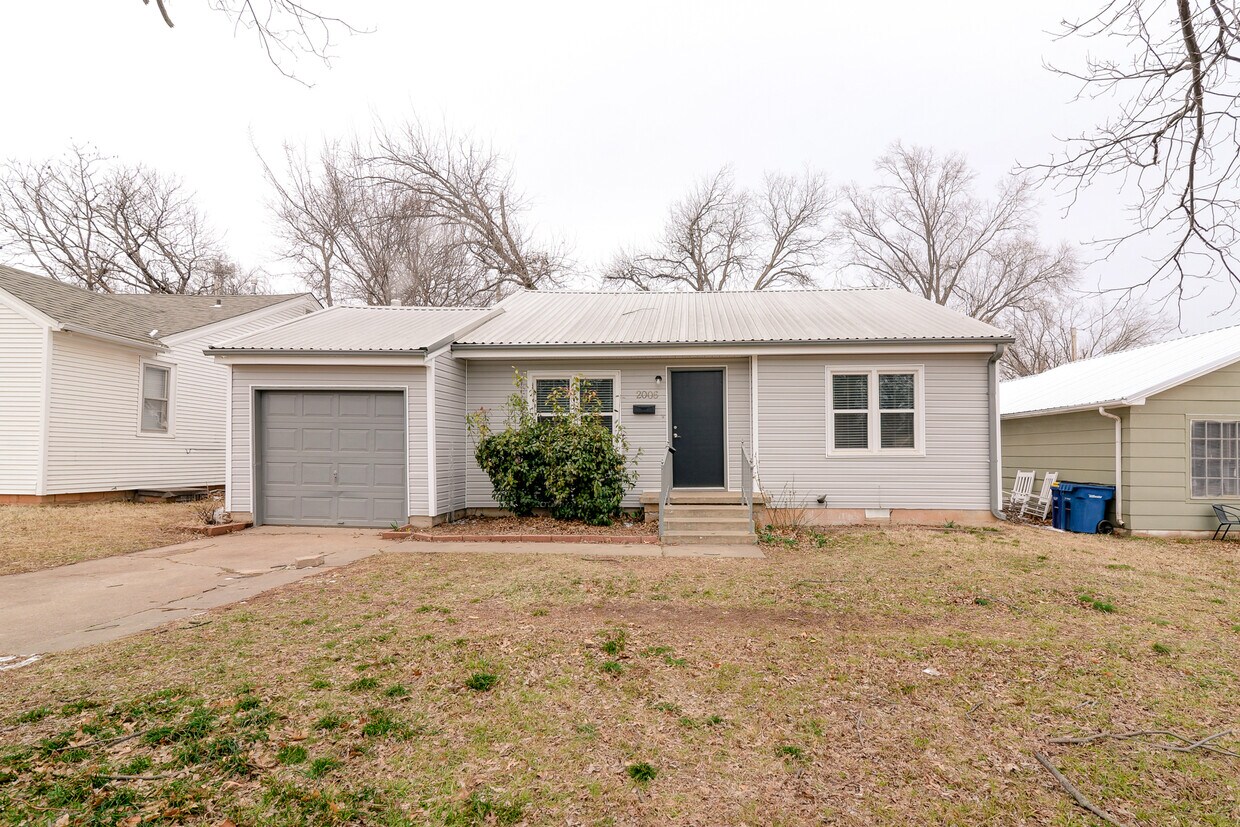 2006 W Sherwood Ave, Stillwater, OK 74074 House Rental in Stillwater