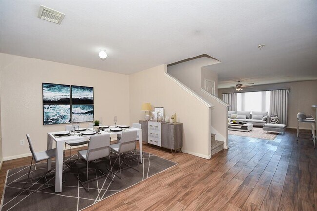 Foto del edificio - 3707 Brighton Springs Ln