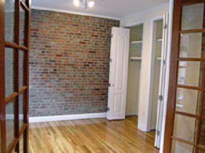 Foto del edificio - 340 E 18th St