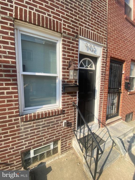 Building Photo - 902 Cantrell St