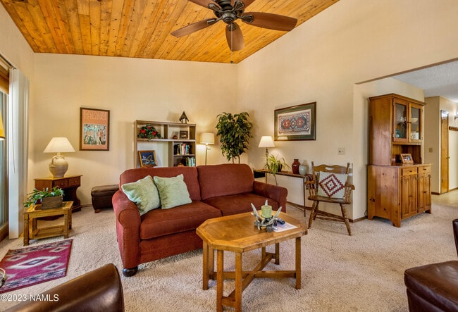 Building Photo - 2150 N Whitetail Way