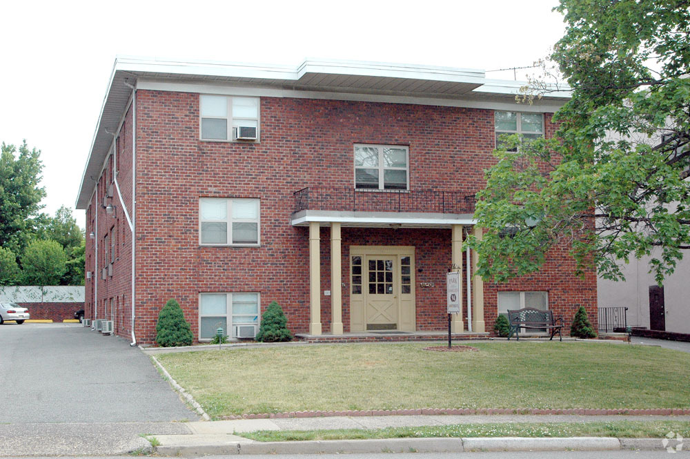 94 Park Ave, Nutley, NJ 07110 Apartments in Nutley, NJ