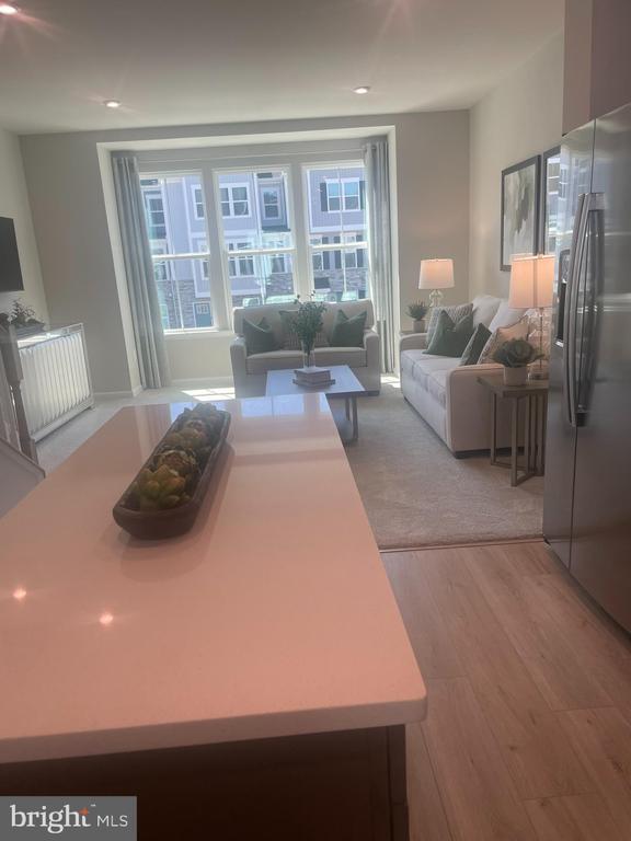 Foto del edificio - 4706 Torrey Ln
