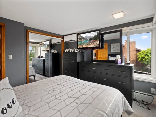 Foto del edificio - 73 Ridge Rd